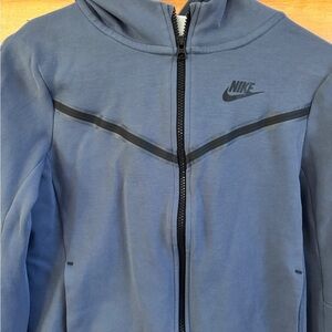 Nike Sportswear Kids’ Tech Fleece Hoodie, Size Large